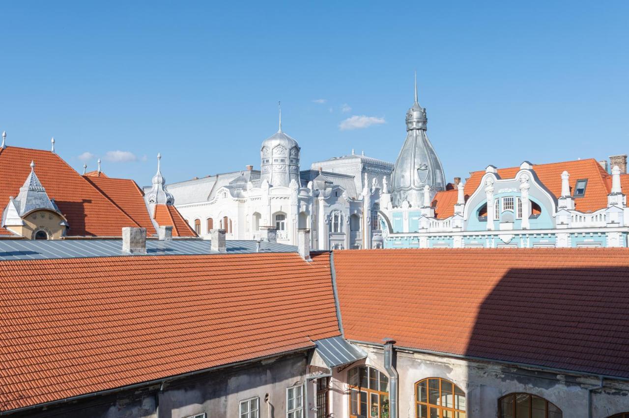 Apartamento Haga Flat Oradea Exterior foto